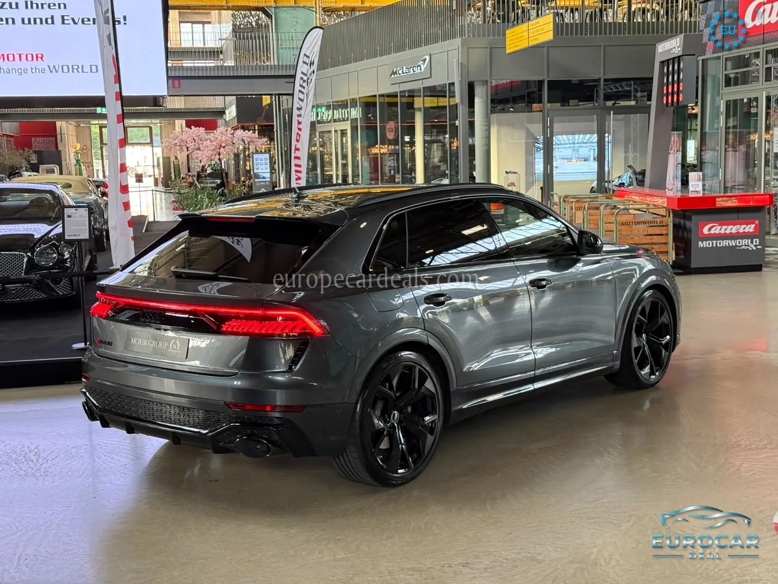 Audi RSQ8