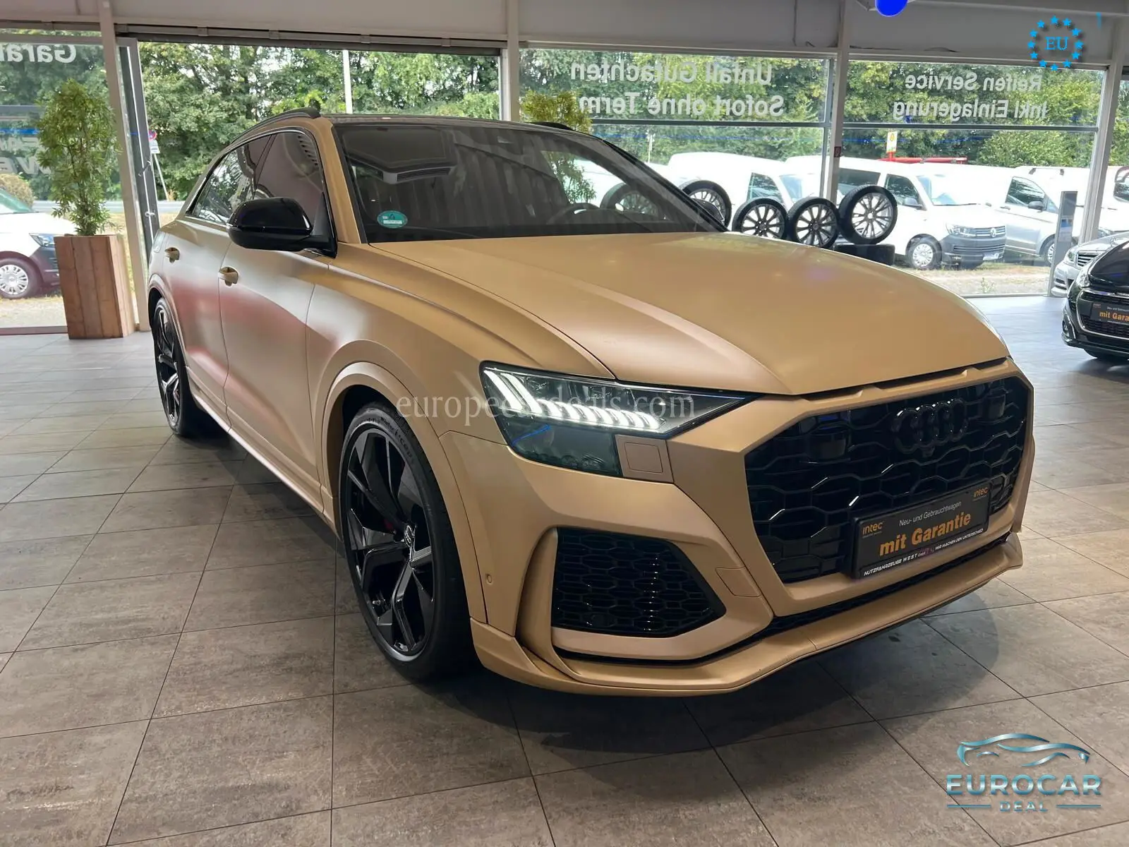 Audi RSQ8