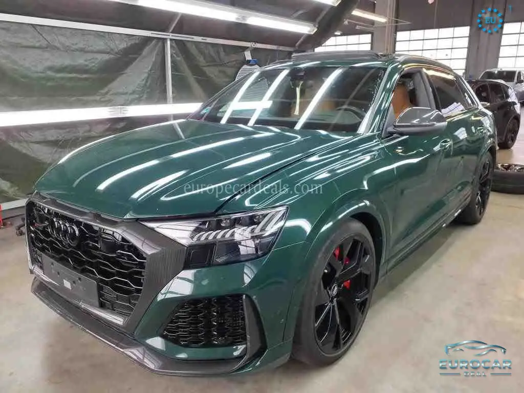 Audi RSQ8