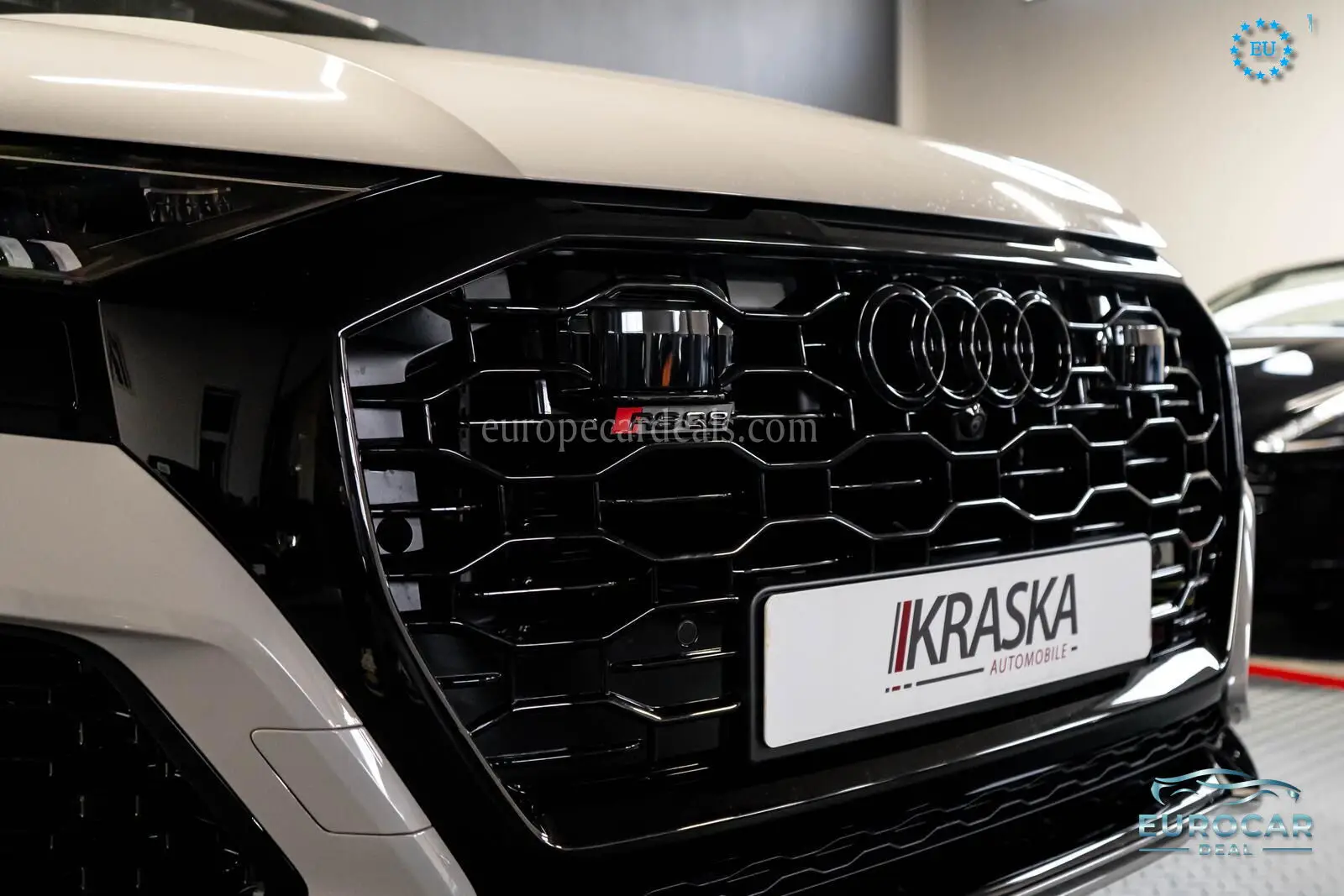 Audi RSQ8