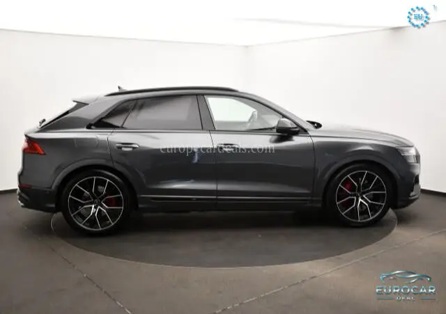 Audi SQ8