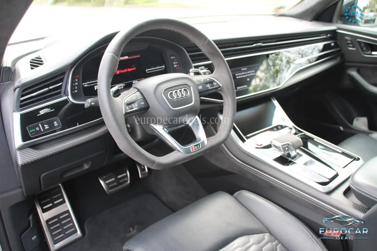 Audi RSQ8