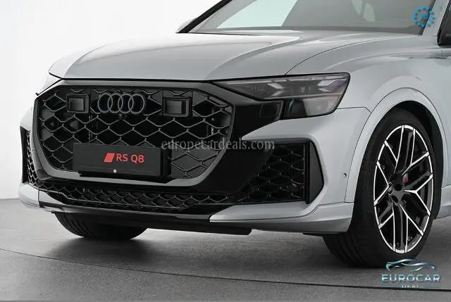 Audi RSQ8