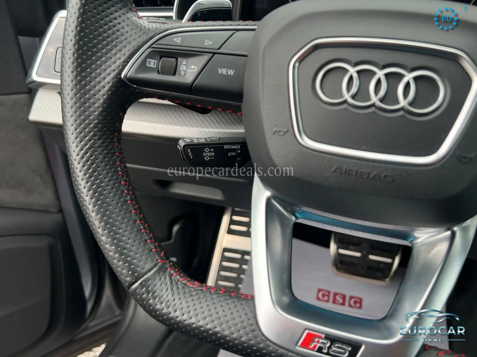 Audi RSQ8