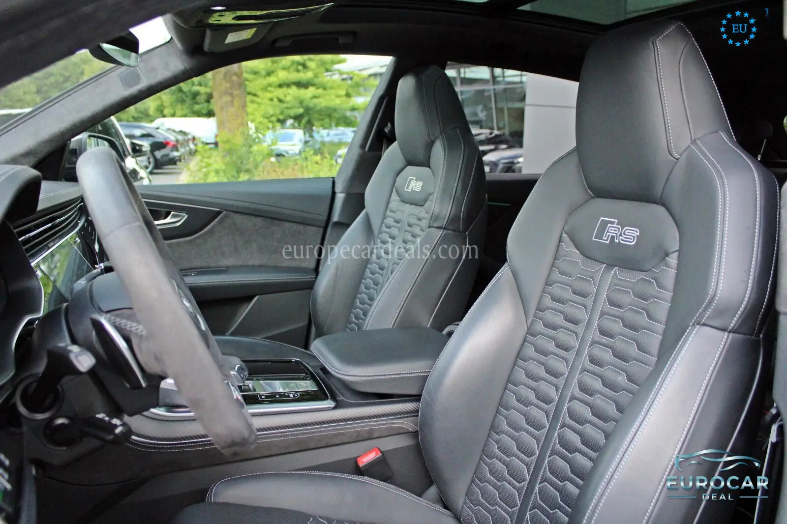 Audi RSQ8