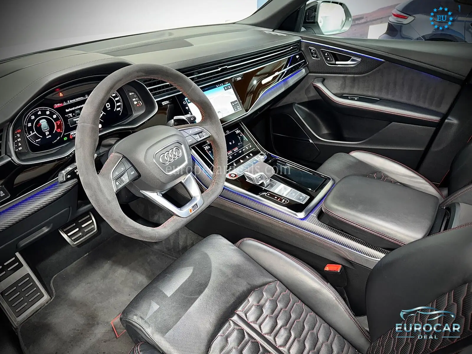 Audi RSQ8