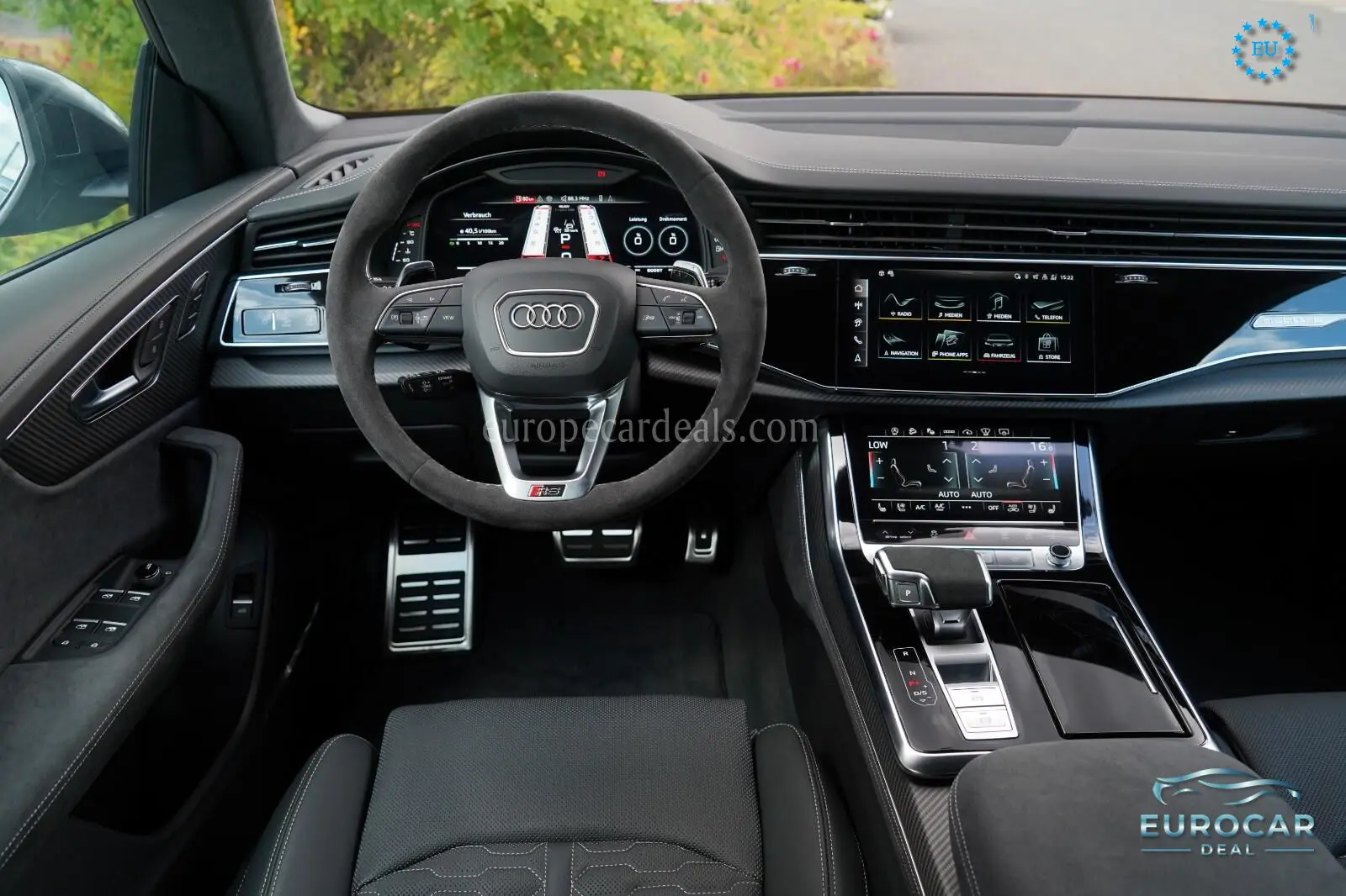 Audi RSQ8