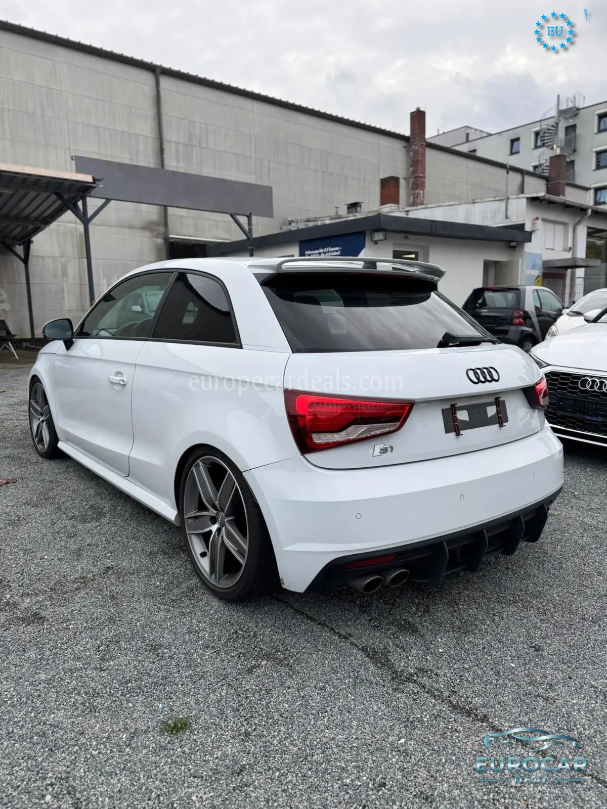 Audi S1
