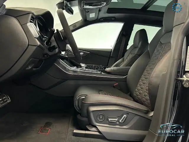 Audi RSQ8