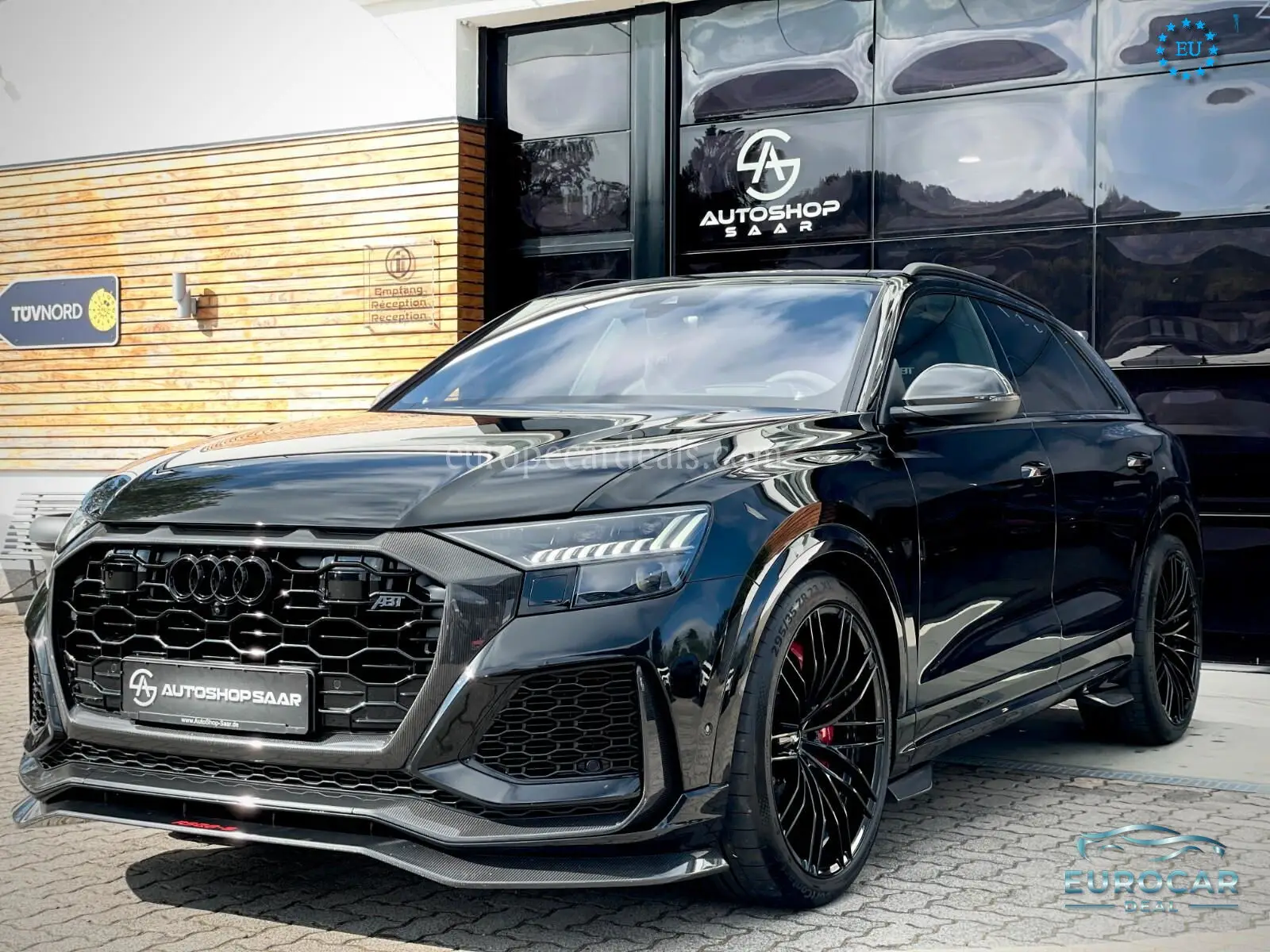 Audi RSQ8