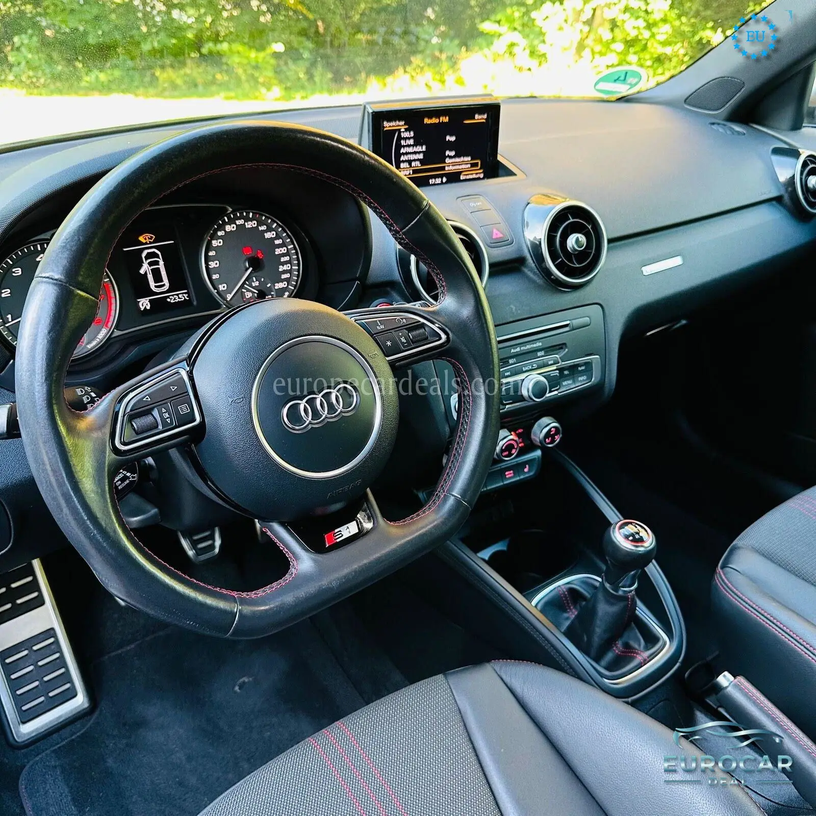 Audi S1