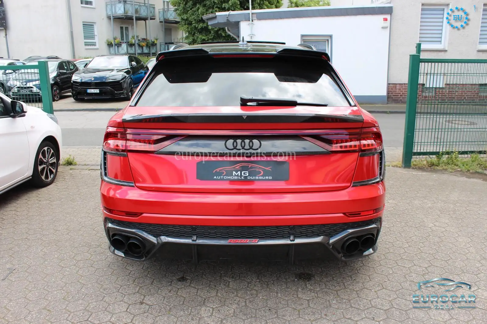 Audi RSQ8