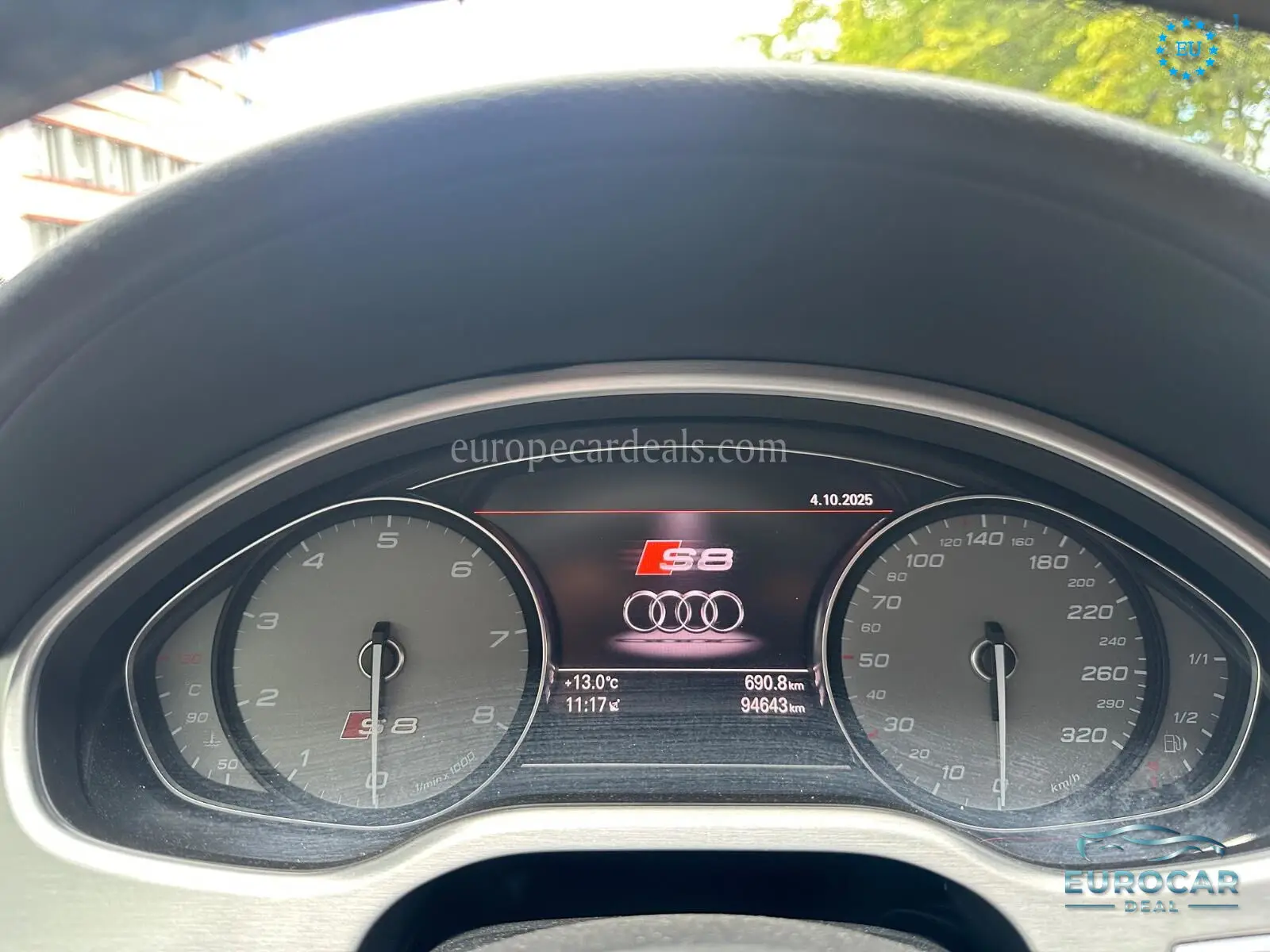 Audi S8