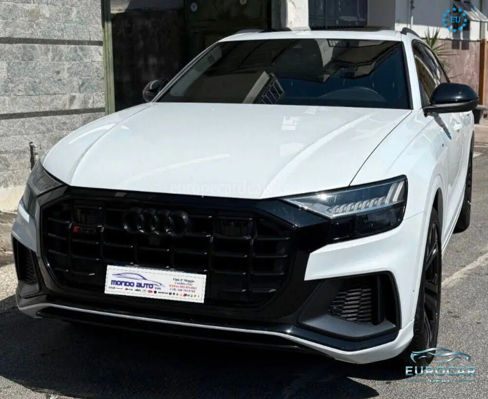 Audi Q8