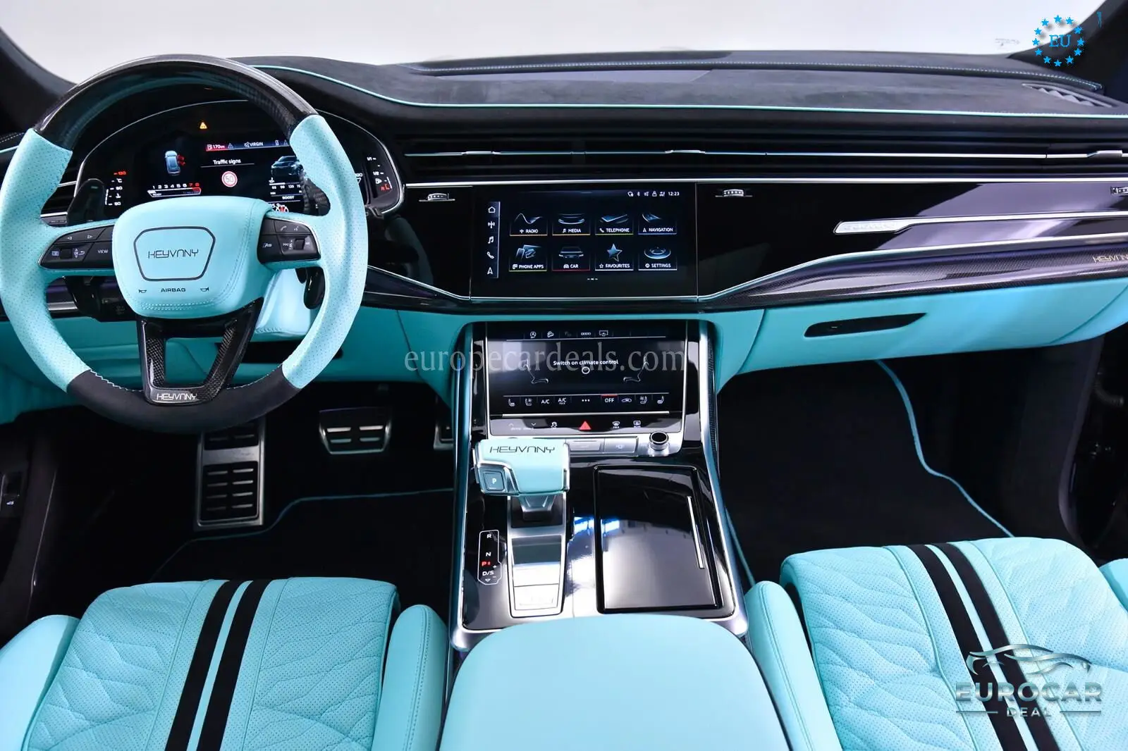 Audi RSQ8