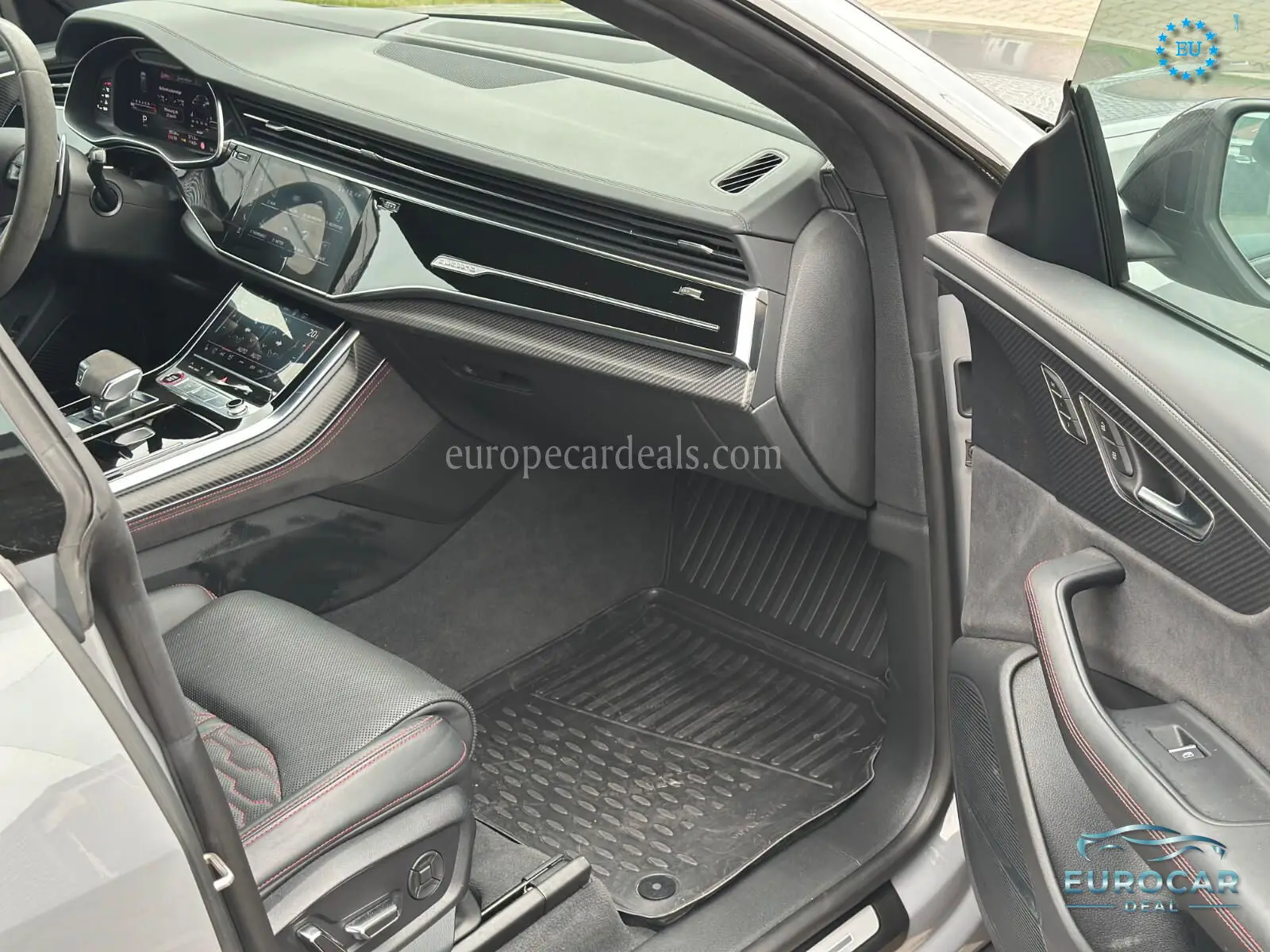 Audi RSQ8