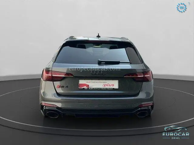 Audi RS4
