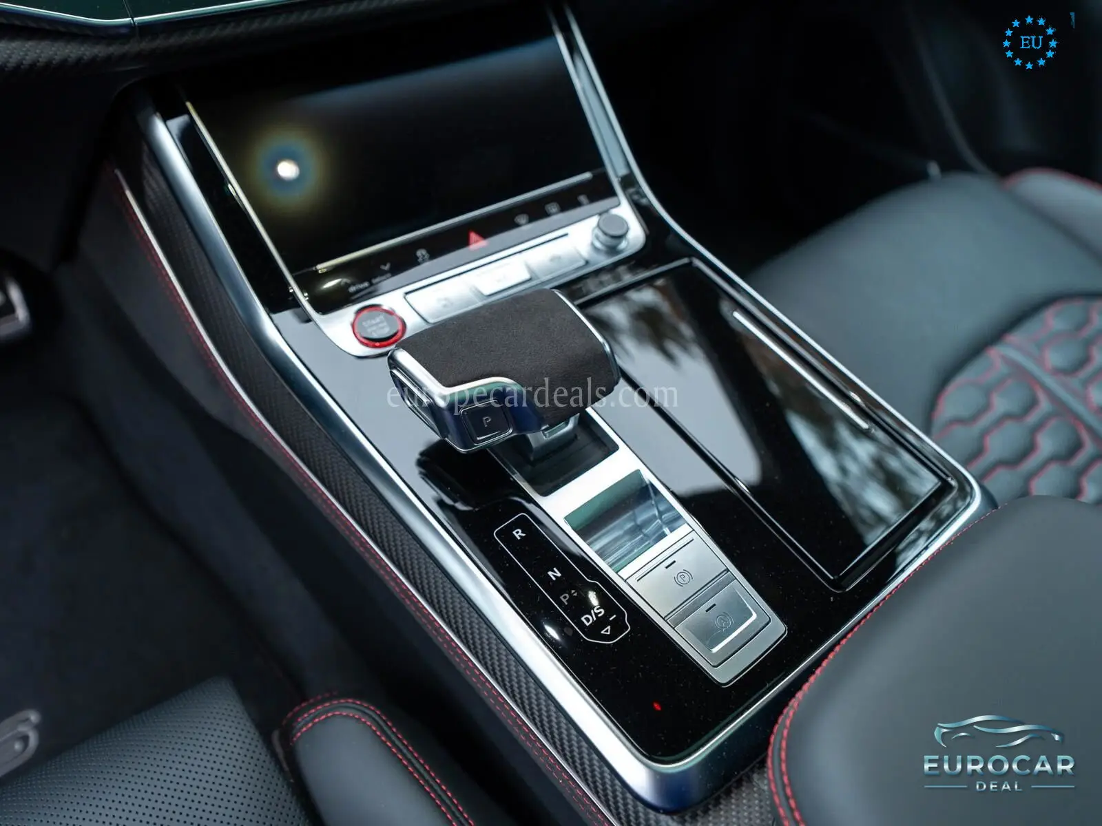 Audi RSQ8