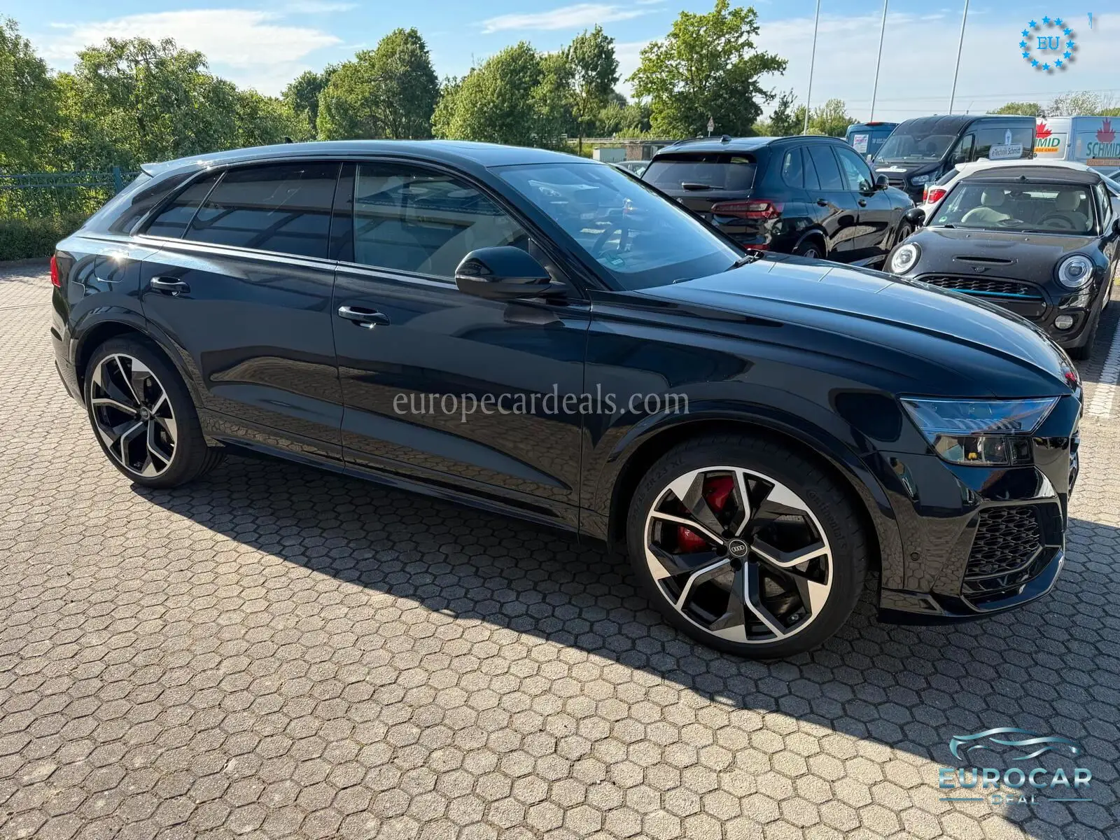 Audi RSQ8