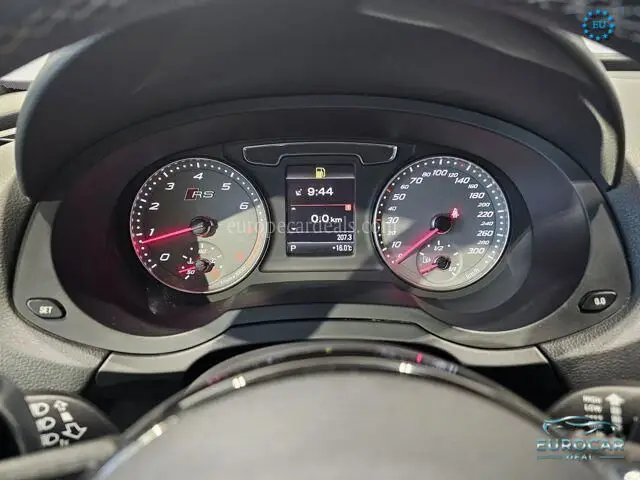 Audi RSQ3