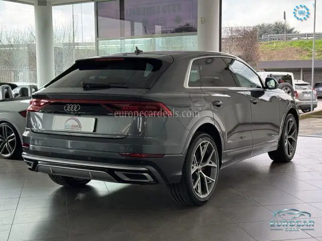 Audi Q8