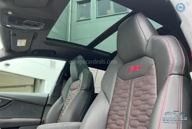 Audi RSQ8