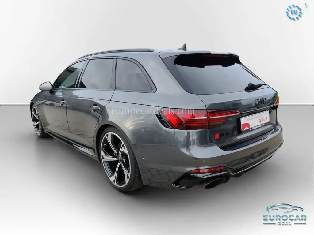Audi RS4