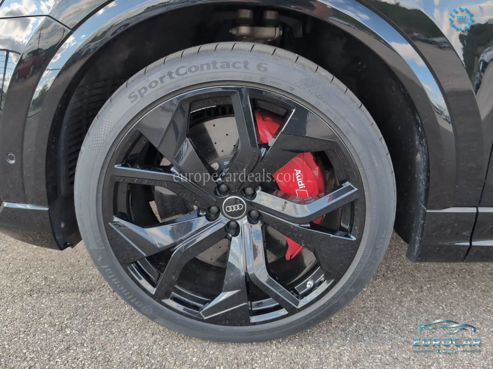 Audi RSQ8