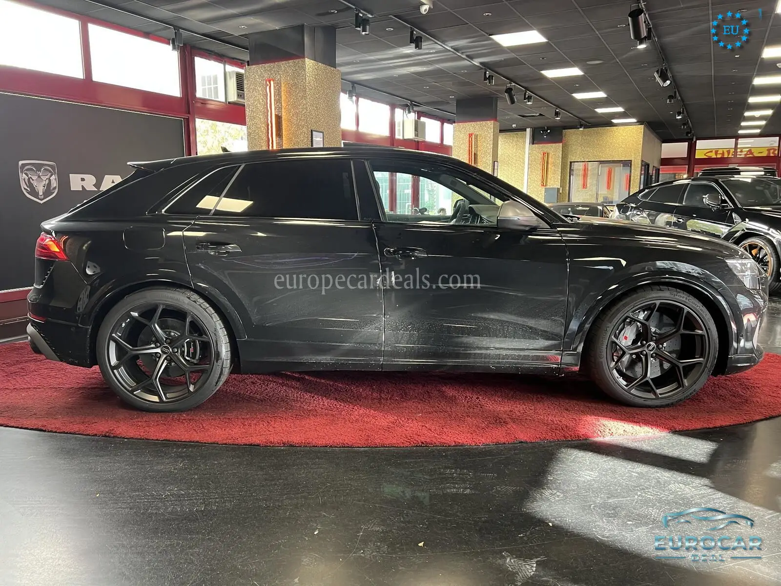 Audi RSQ8