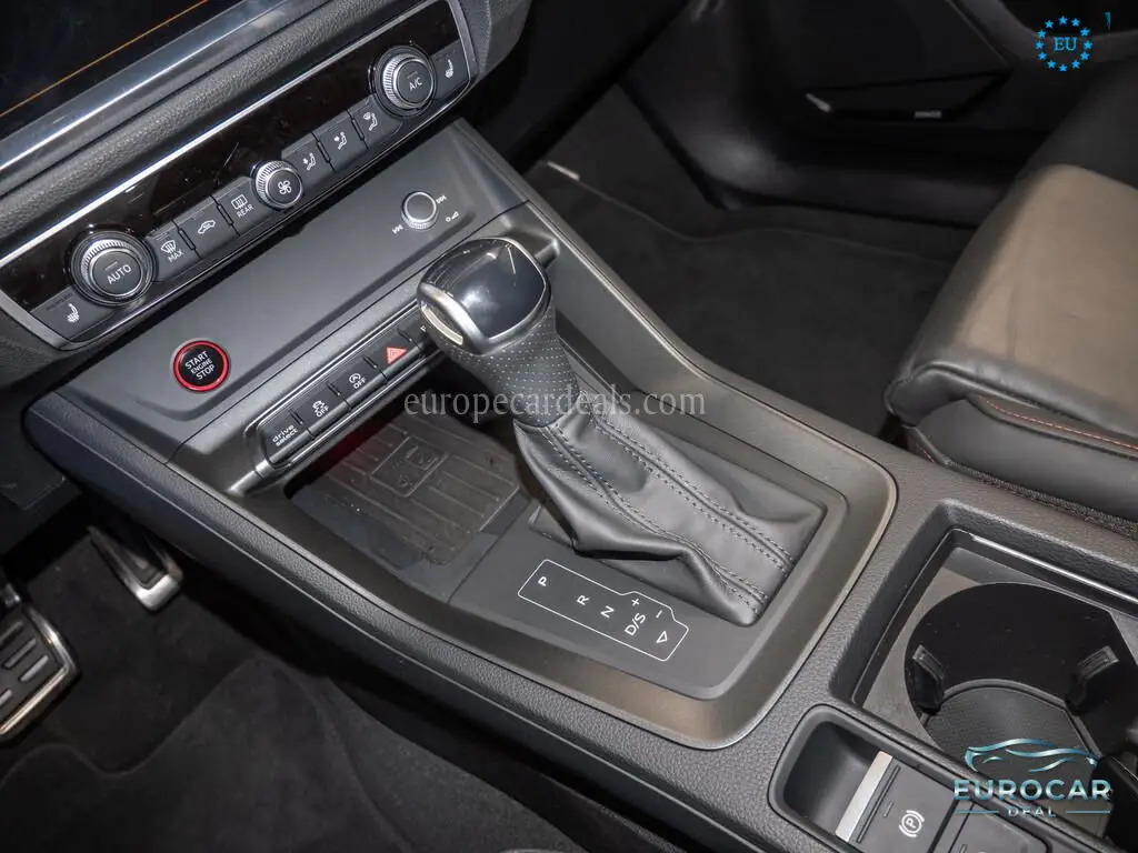 Audi RSQ3
