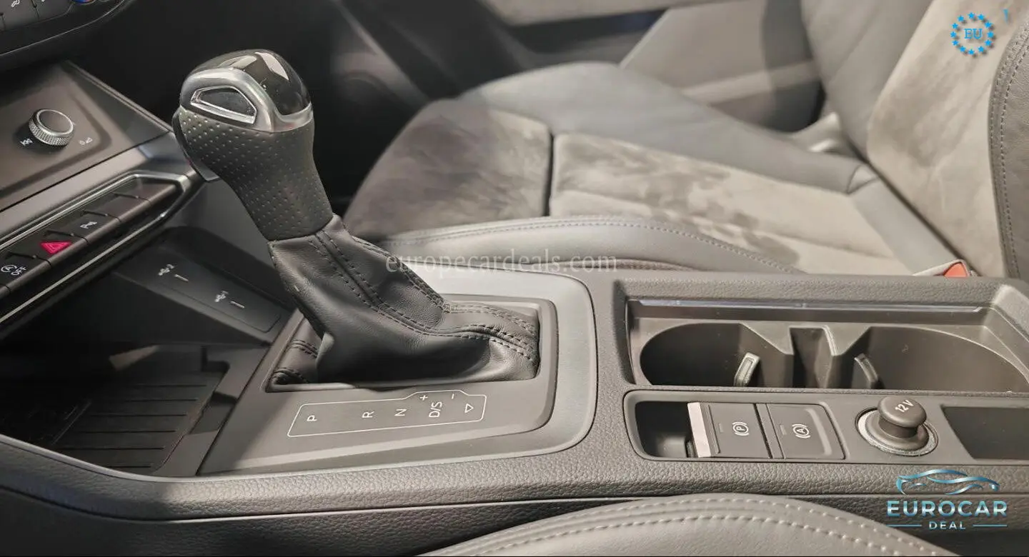 Audi RSQ3