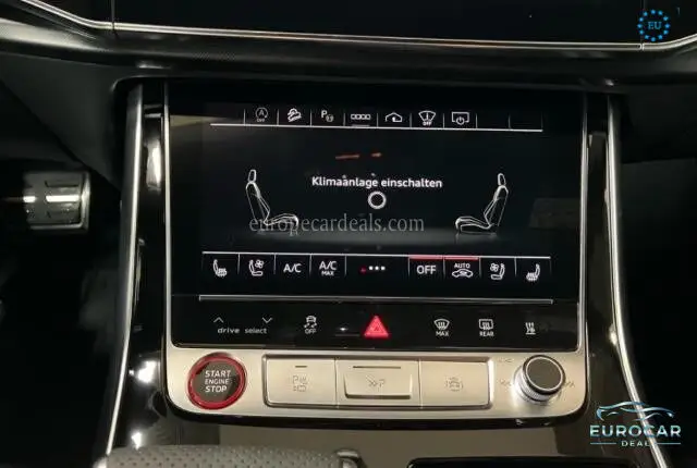 Audi RSQ8