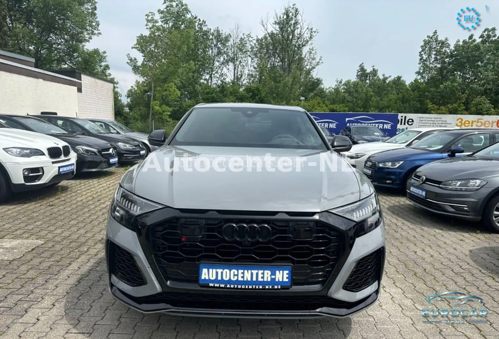 Audi RSQ8
