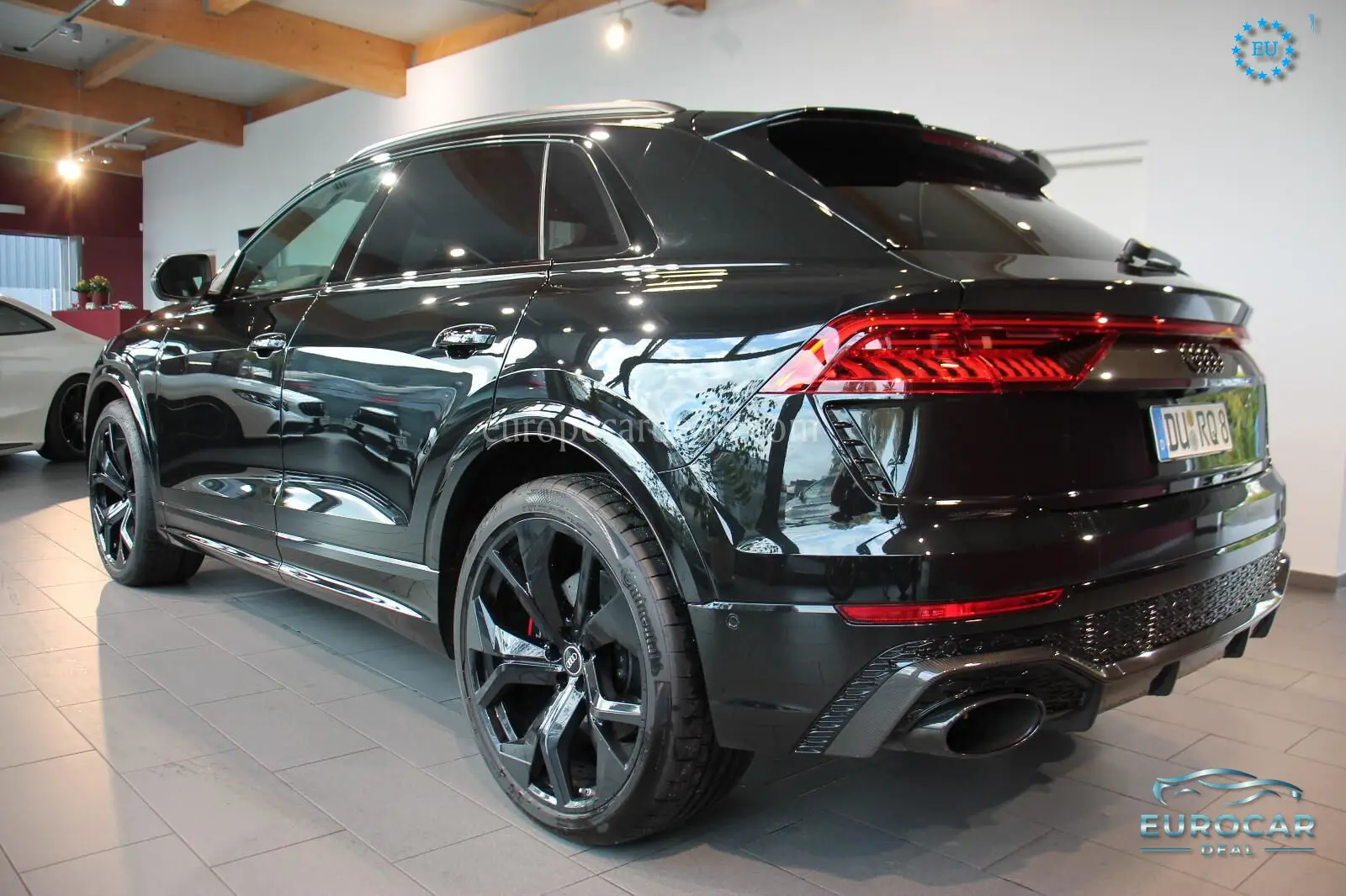 Audi RSQ8