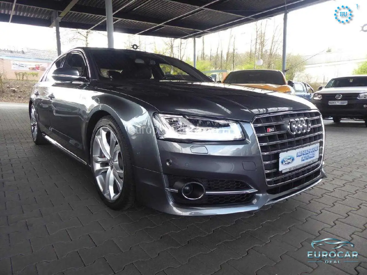 Audi S8
