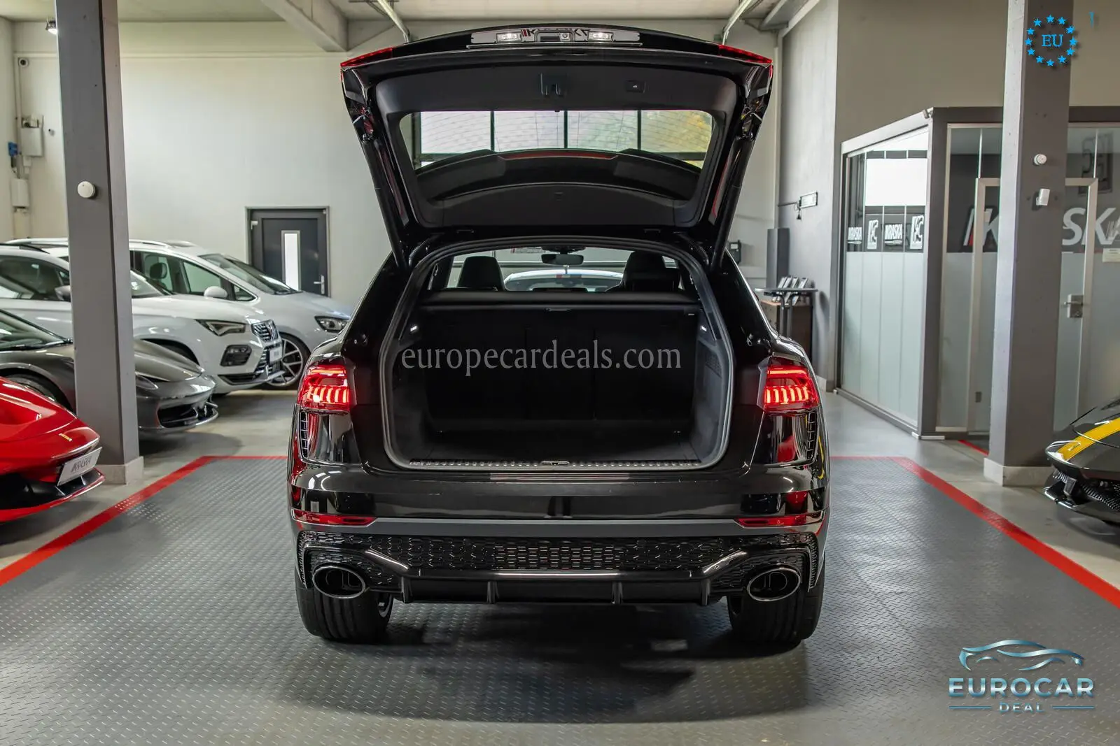Audi RSQ8