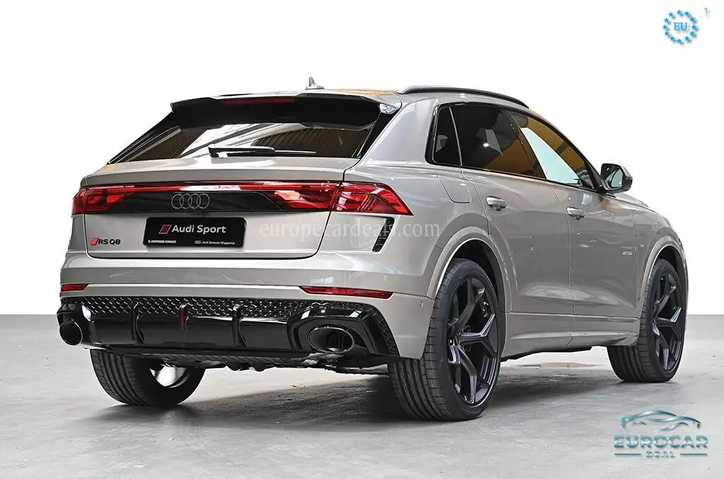 Audi RSQ8