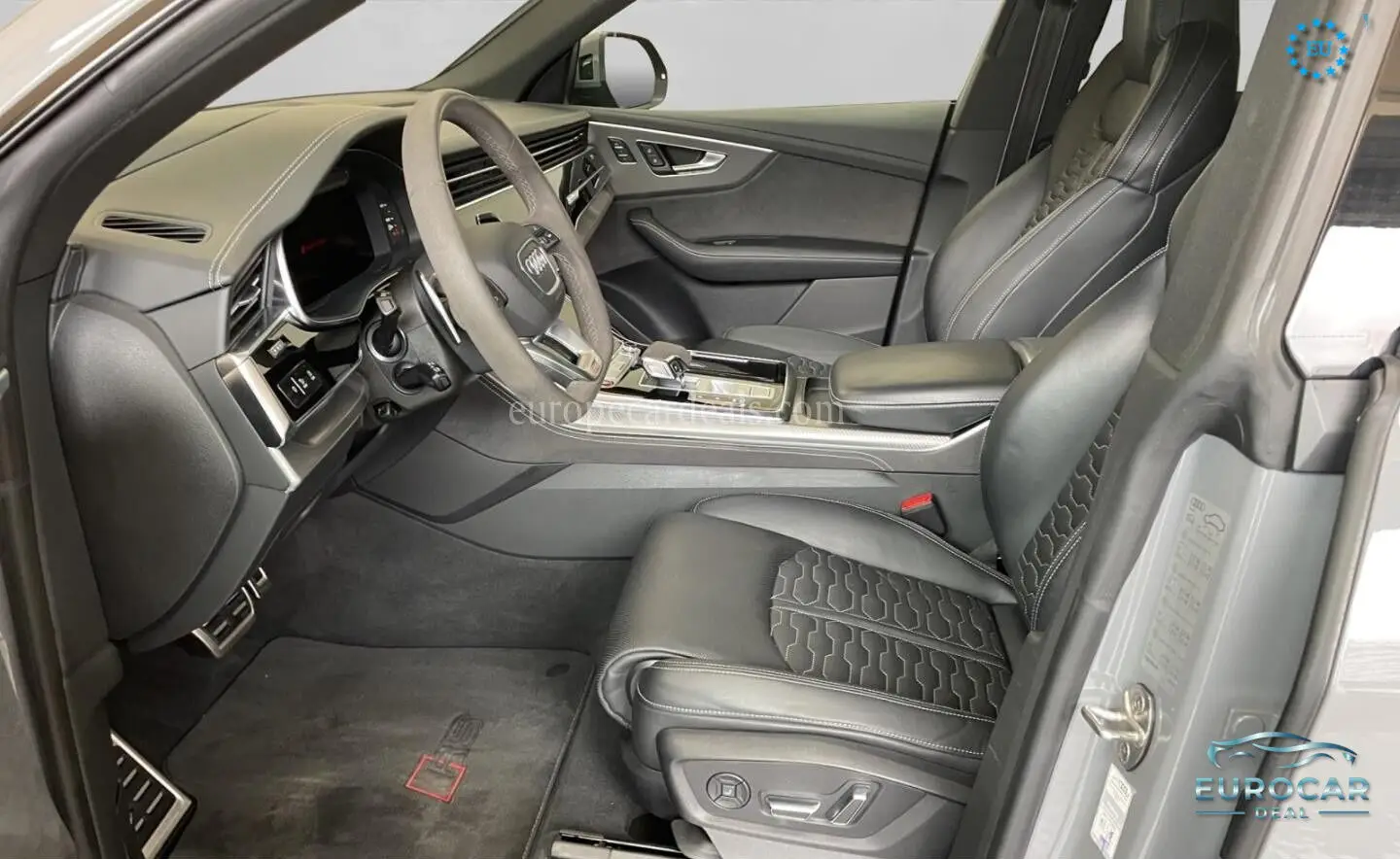 Audi RSQ8
