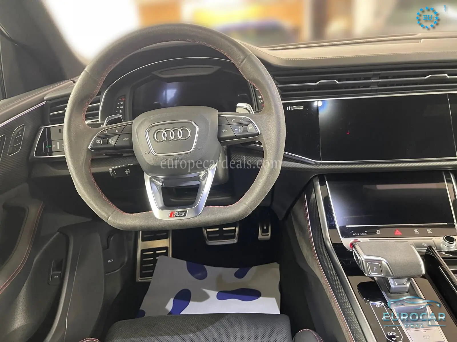 Audi RSQ8