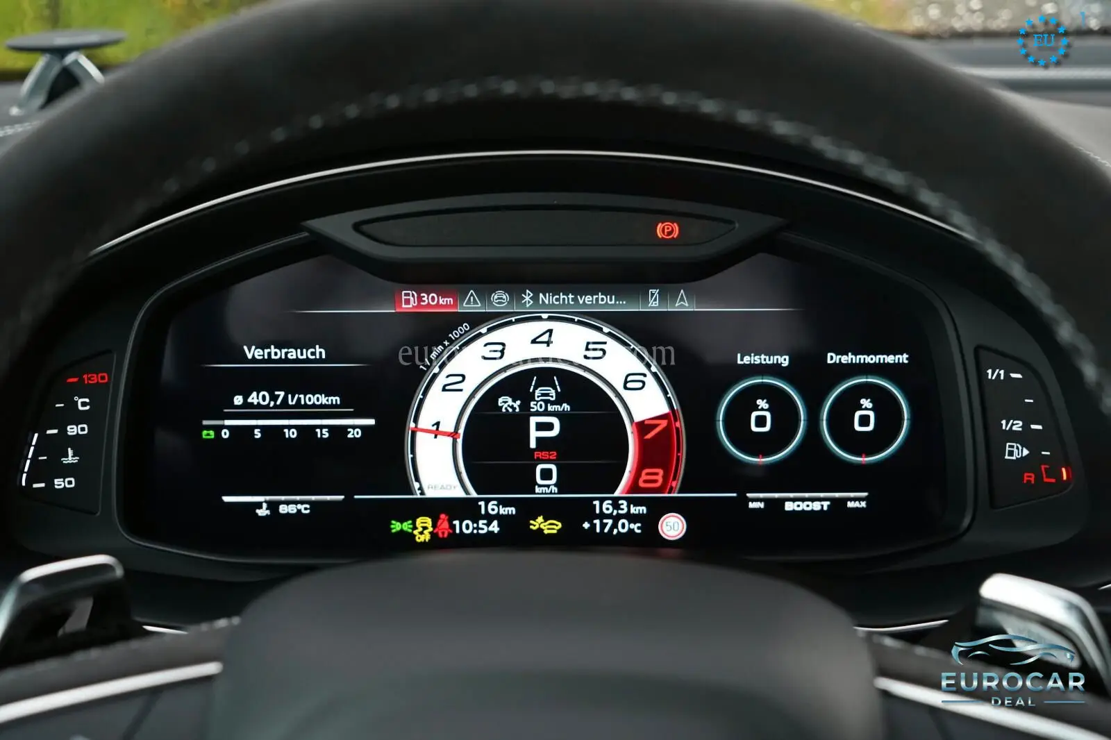 Audi RSQ8