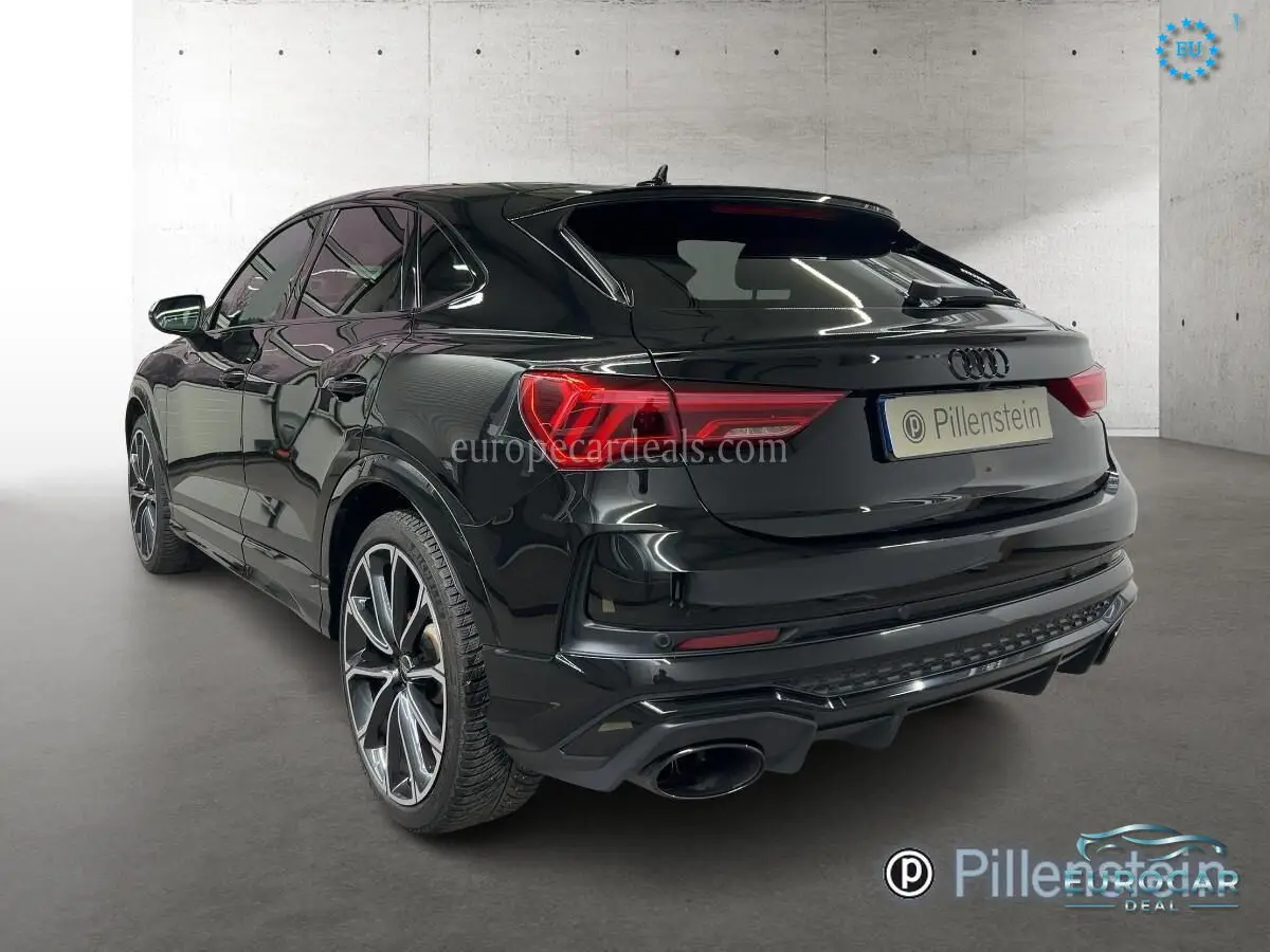 Audi RSQ3