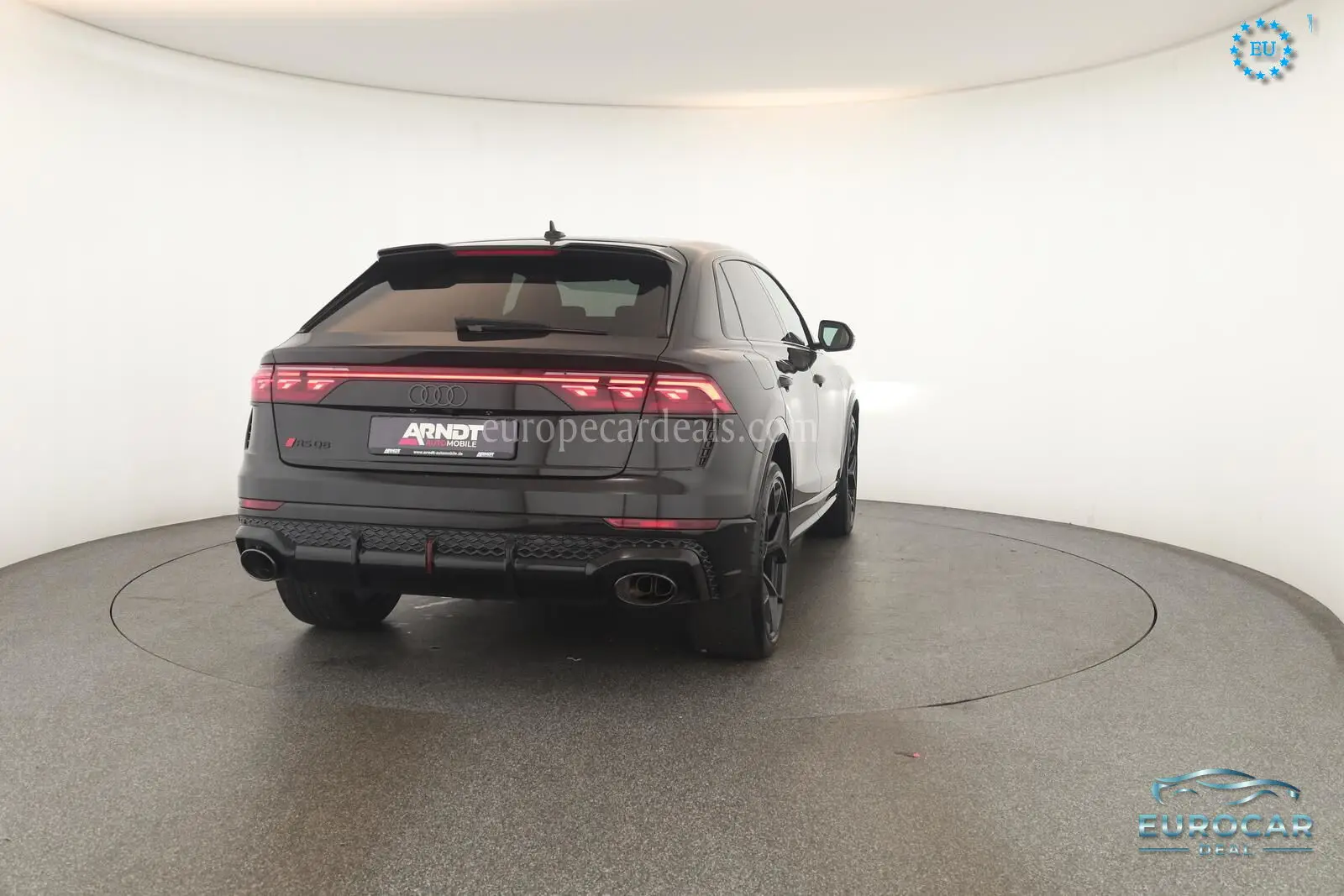 Audi RSQ8
