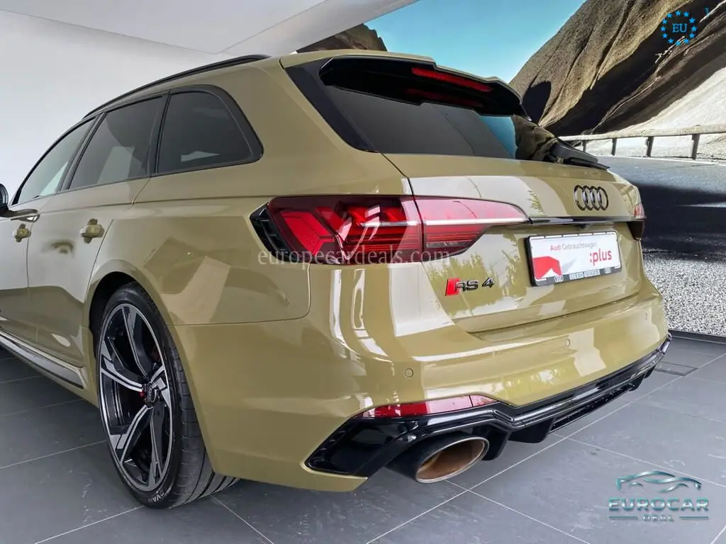Audi RS4