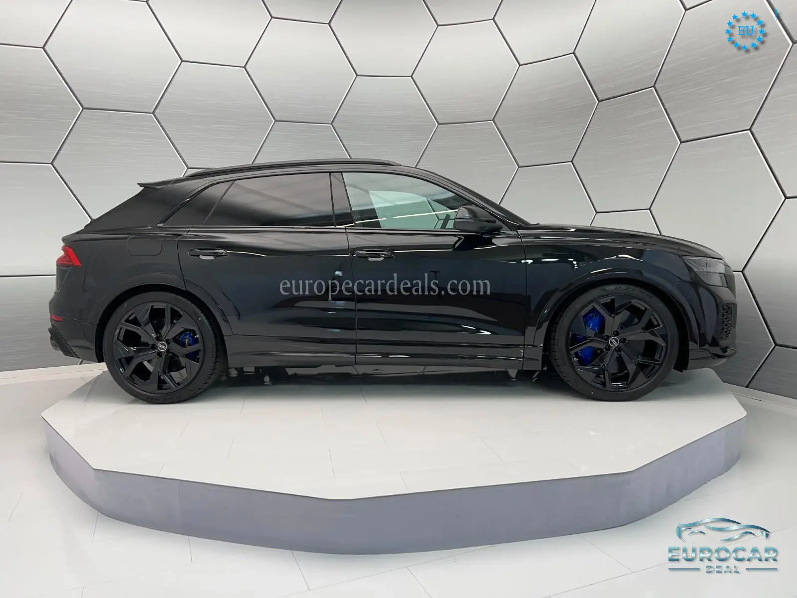 Audi RSQ8