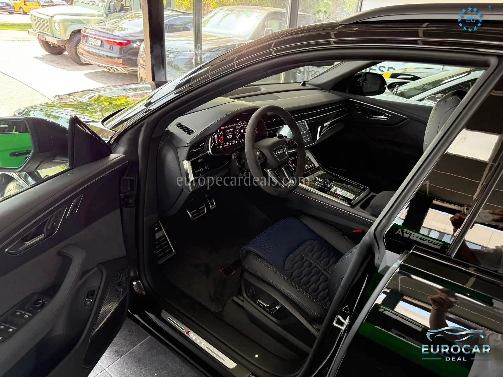 Audi RSQ8