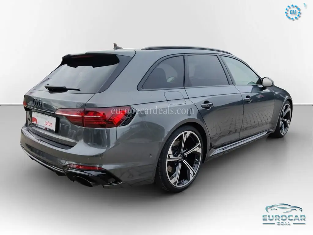 Audi RS4