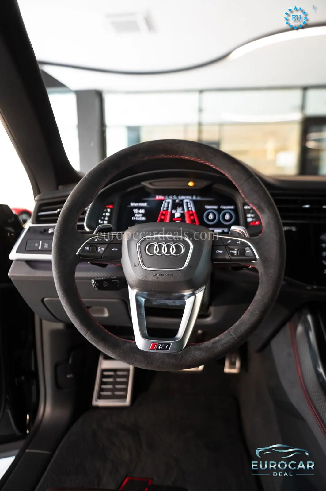 Audi RSQ8