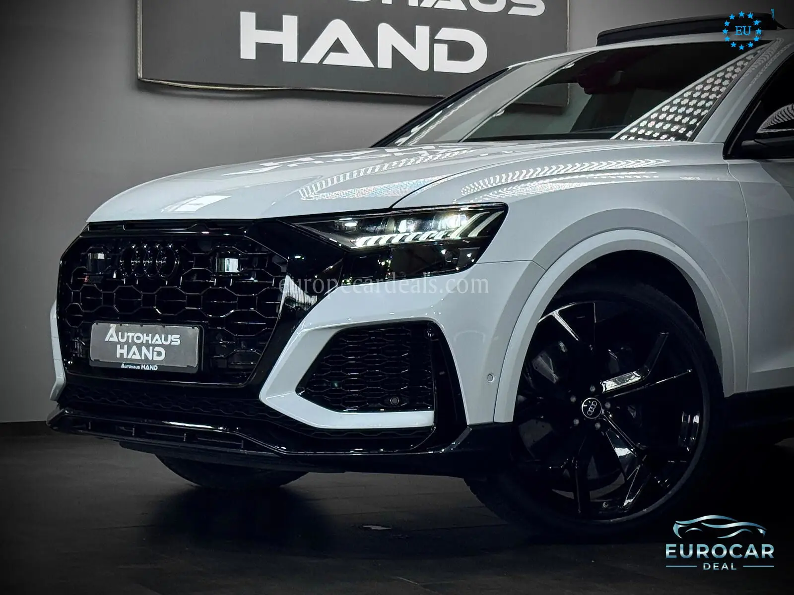 Audi RSQ8