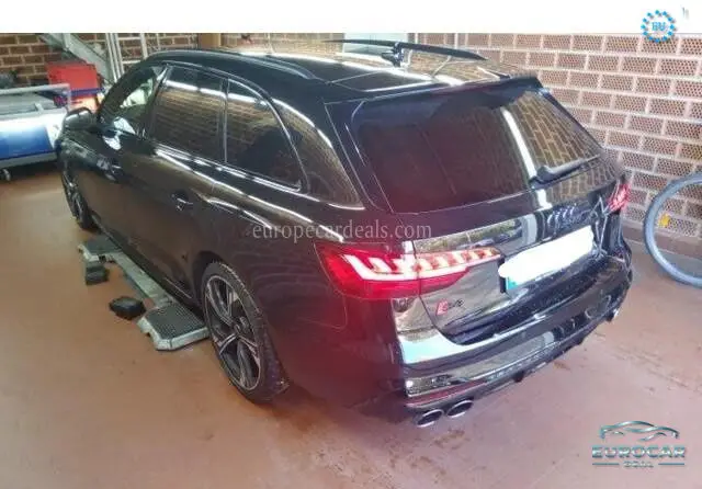 Audi S4