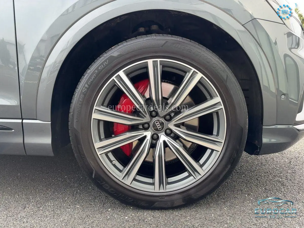 Audi SQ8